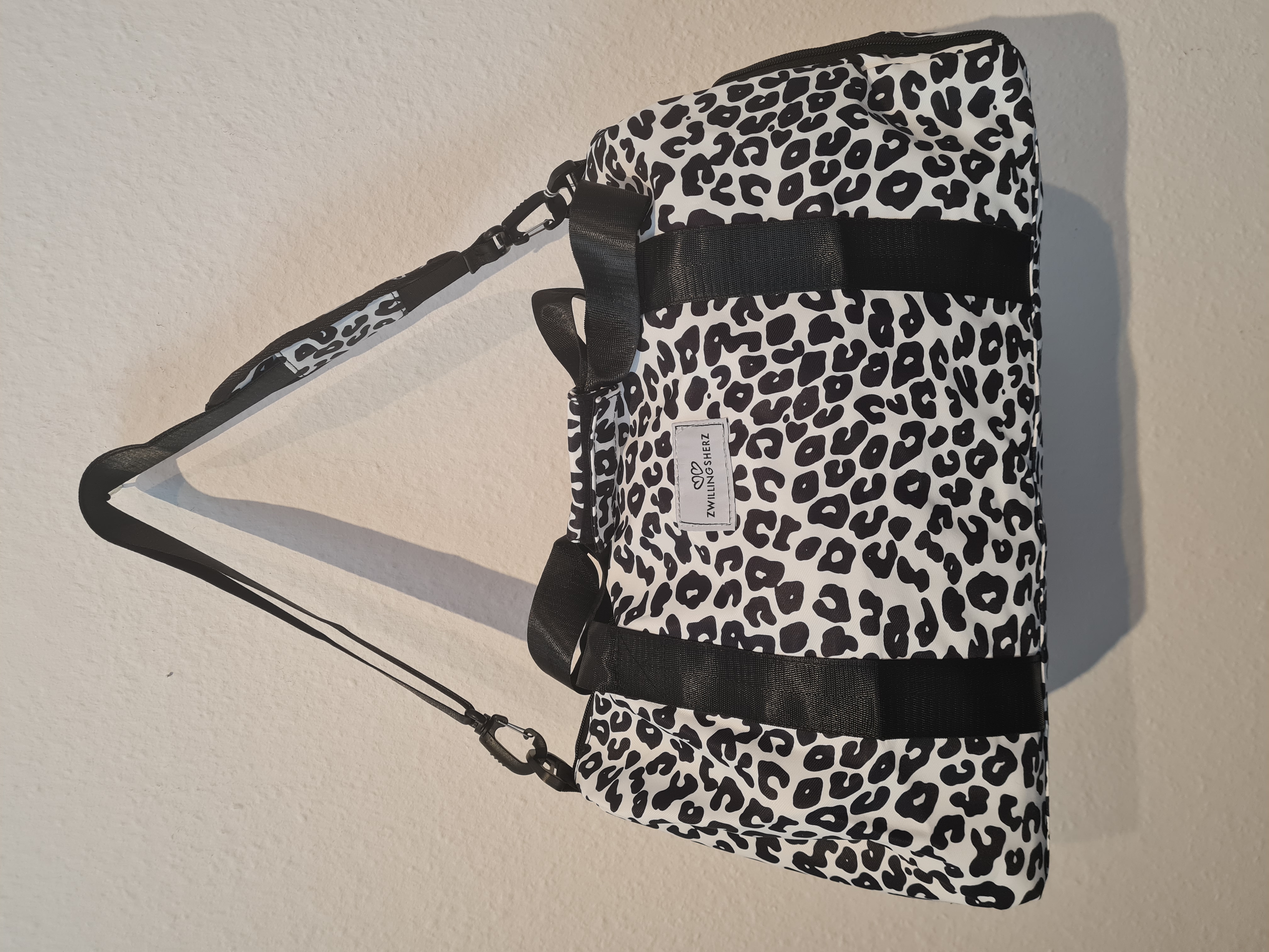 Leo Tasche Zwillingsherz