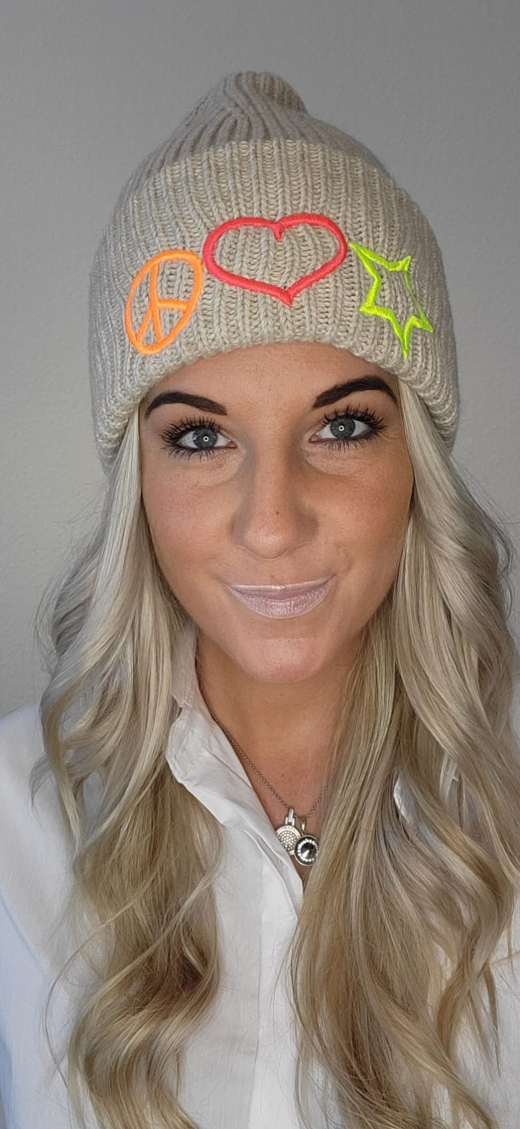 Zwillingsherz Mütze Peace beige